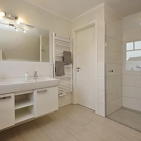 Ferienhaus Reethaus Am Mariannenweg 01b - Bata Boltenhagen